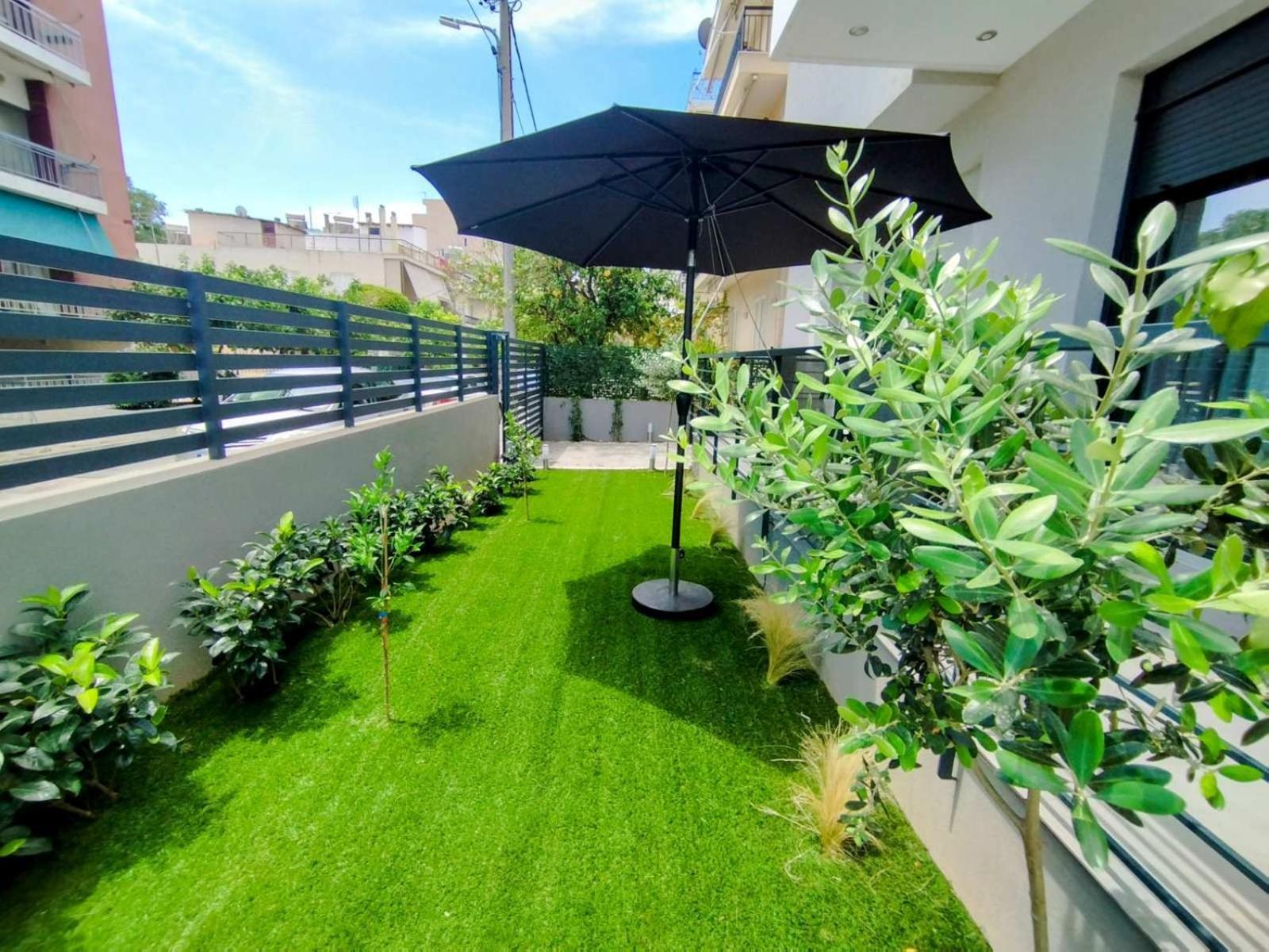 Floral Home 1 - Ground Floor Apt With Courtyard And Private Parking! Athens Exterior photo